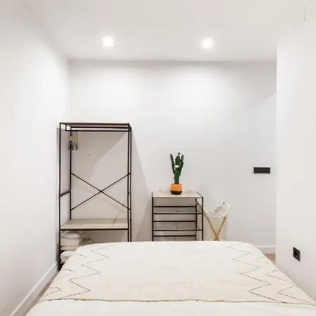 Turia Flats By Nomad Host דירה *